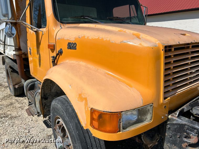 image for item EK4334 1995 International 4900 dump truck