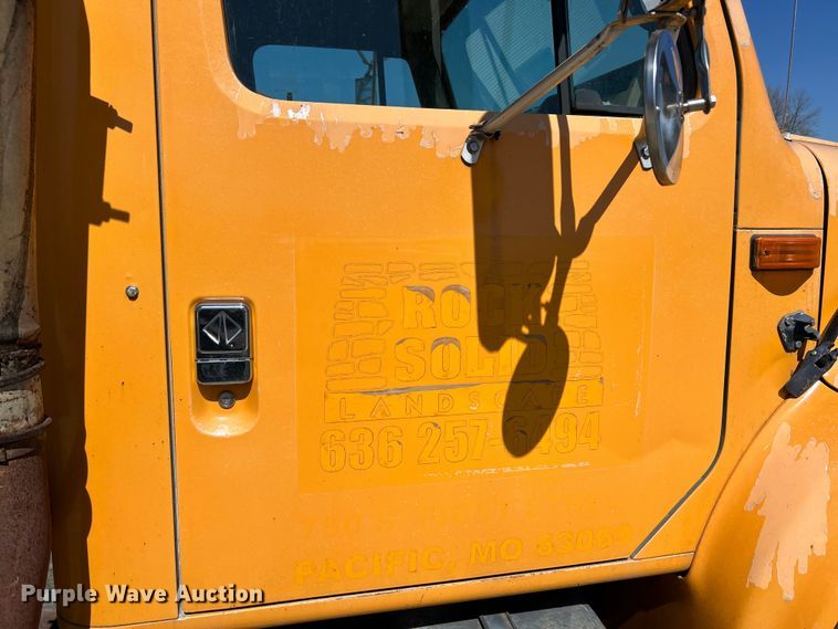 image for item EK4334 1995 International 4900 dump truck