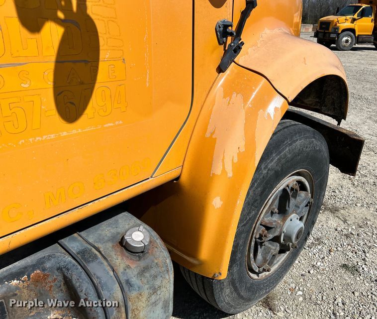 image for item EK4334 1995 International 4900 dump truck