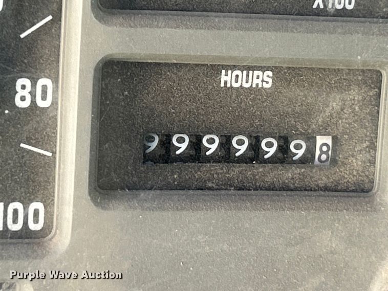 image for item EK4334 1995 International 4900 dump truck