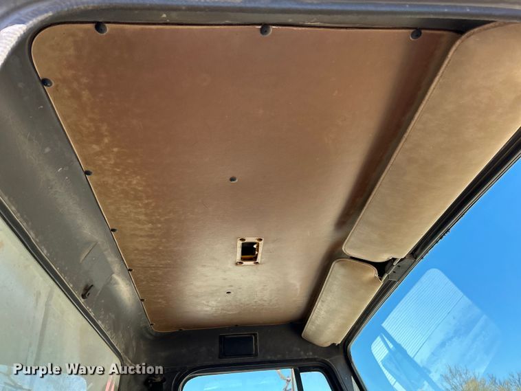 image for item EK4334 1995 International 4900 dump truck