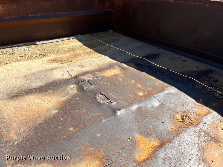 image for item EK4334 1995 International 4900 dump truck