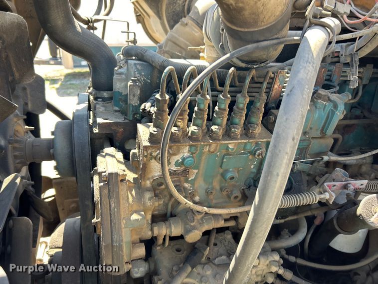 image for item EK4334 1995 International 4900 dump truck