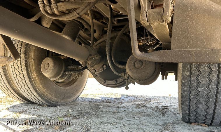 image for item EK4334 1995 International 4900 dump truck