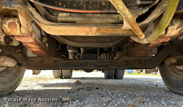 image for item EK4334 1995 International 4900 dump truck