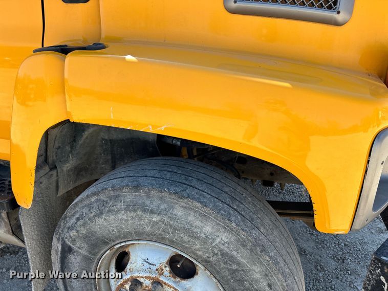 image for item EK4337 2006 GMC C8500 dump truck