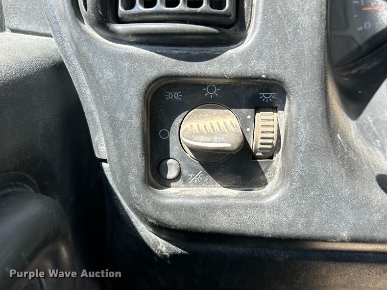 image for item EK4337 2006 GMC C8500 dump truck