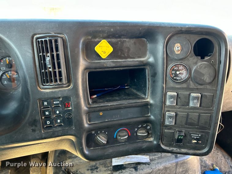 image for item EK4337 2006 GMC C8500 dump truck