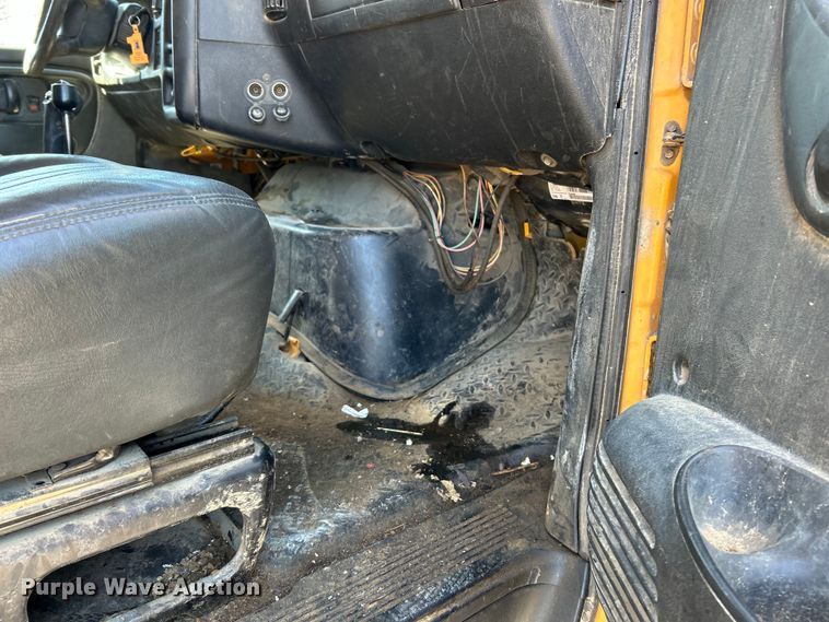 image for item EK4337 2006 GMC C8500 dump truck