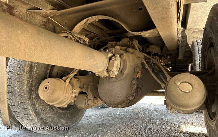 image for item EK4337 2006 GMC C8500 dump truck