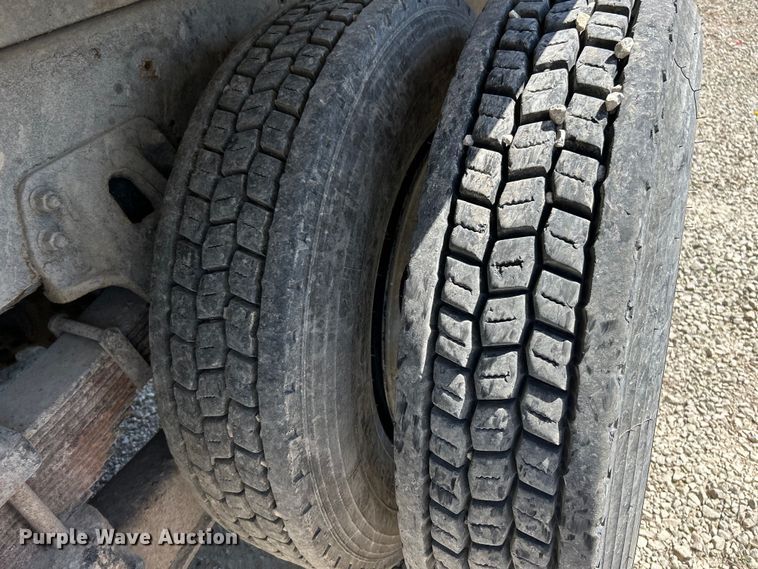 image for item EK4337 2006 GMC C8500 dump truck