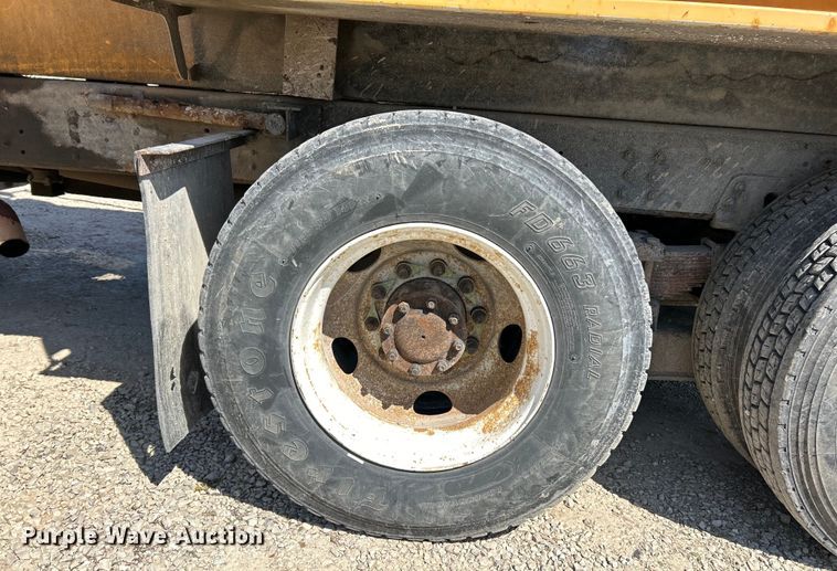 image for item EK4337 2006 GMC C8500 dump truck