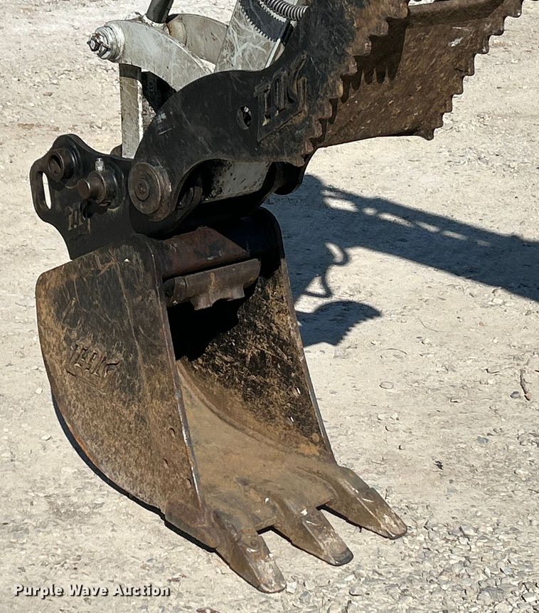 image for item EK4338 2021 Takeuchi TB225 mini excavator