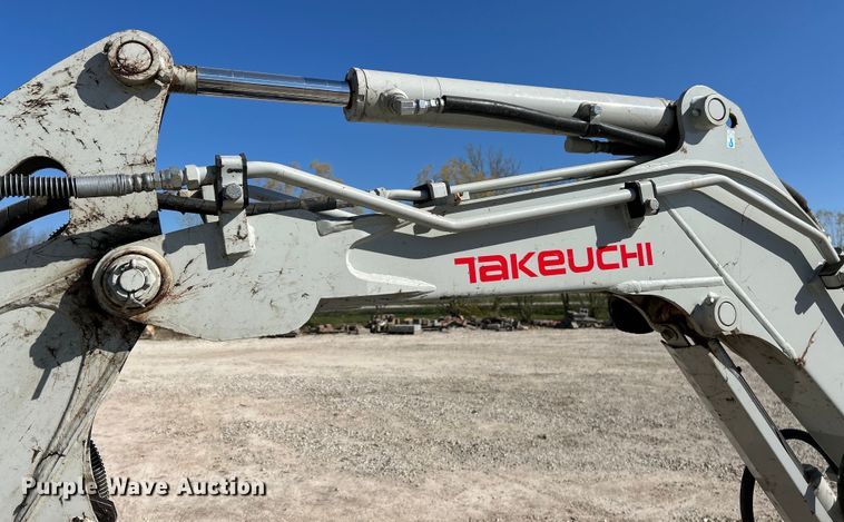 image for item EK4338 2021 Takeuchi TB225 mini excavator