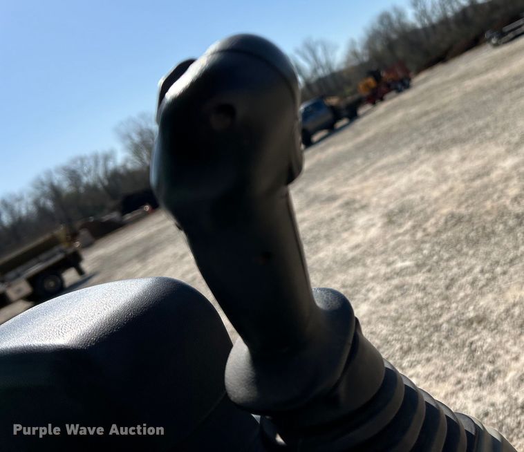 image for item EK4338 2021 Takeuchi TB225 mini excavator