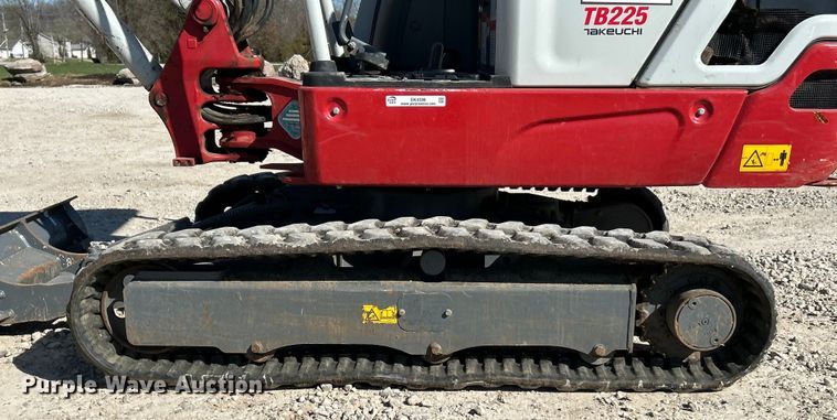 image for item EK4338 2021 Takeuchi TB225 mini excavator