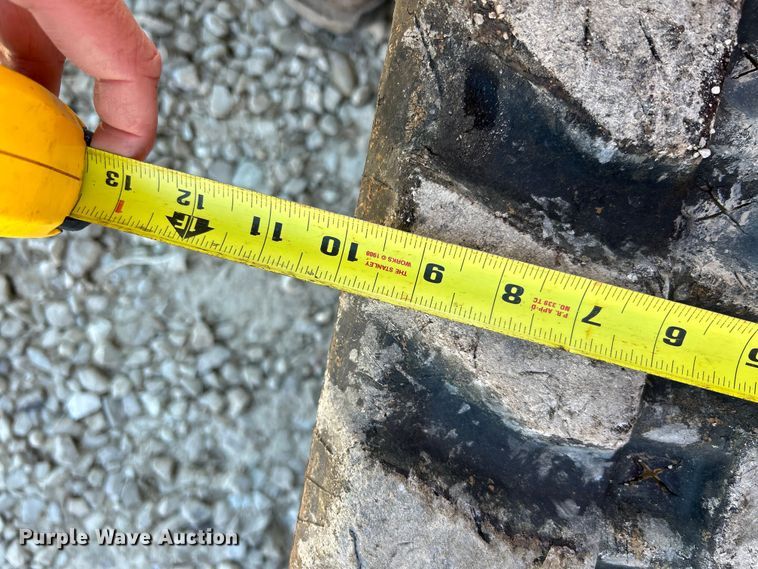 image for item EK4338 2021 Takeuchi TB225 mini excavator