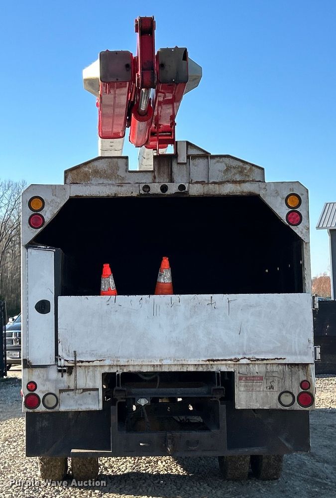 image for item EK4340 2007 Ford F750 Super Duty XL bucket truck