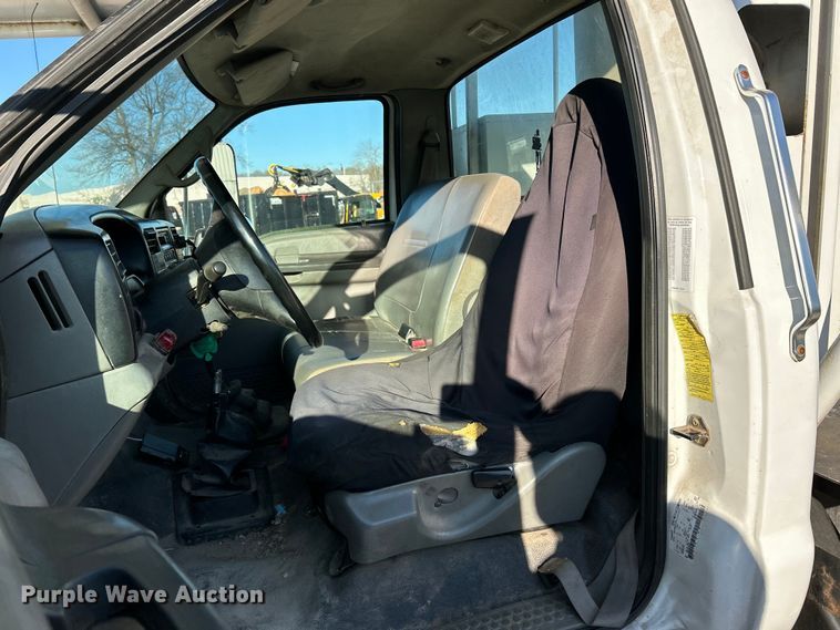 image for item EK4340 2007 Ford F750 Super Duty XL bucket truck