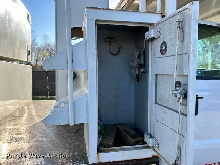 image for item EK4340 2007 Ford F750 Super Duty XL bucket truck