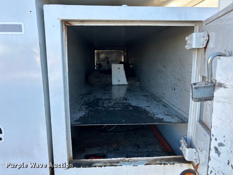 image for item EK4340 2007 Ford F750 Super Duty XL bucket truck