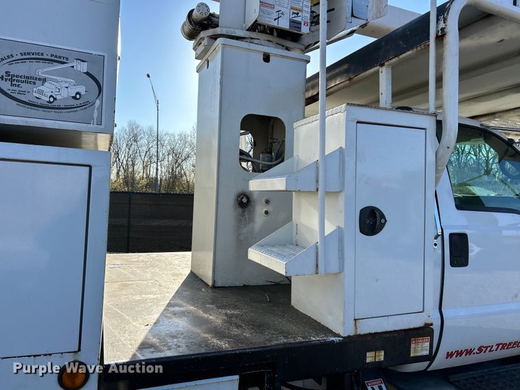 image for item EK4340 2007 Ford F750 Super Duty XL bucket truck