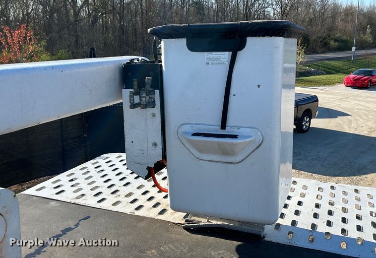 image for item EK4340 2007 Ford F750 Super Duty XL bucket truck