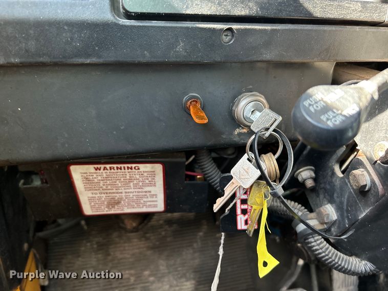 image for item EK4341 2000 International 4900 crane truck