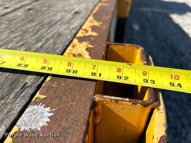 image for item EK4341 2000 International 4900 crane truck