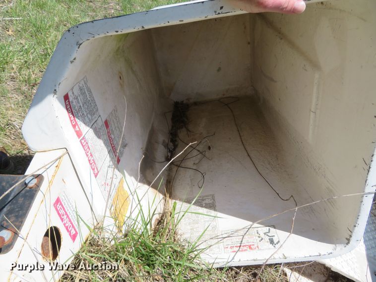 image for item EK4341 2000 International 4900 crane truck