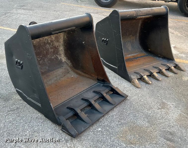 image for item EK4376 (2) Tag excavator buckets