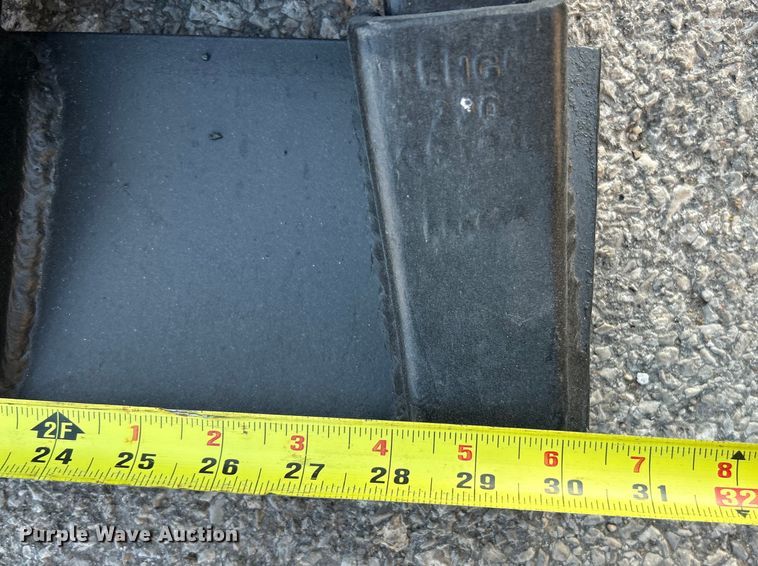 image for item EK4376 (2) Tag excavator buckets