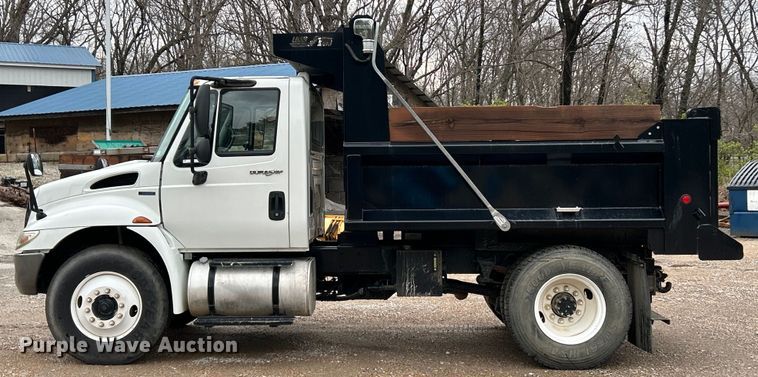 image for item EK4394 2010 International 4300 dump truck