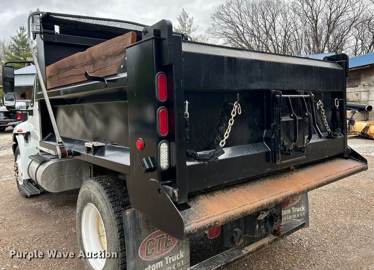 image for item EK4394 2010 International 4300 dump truck