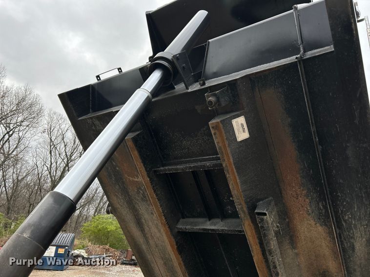 image for item EK4394 2010 International 4300 dump truck