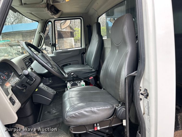 image for item EK4394 2010 International 4300 dump truck