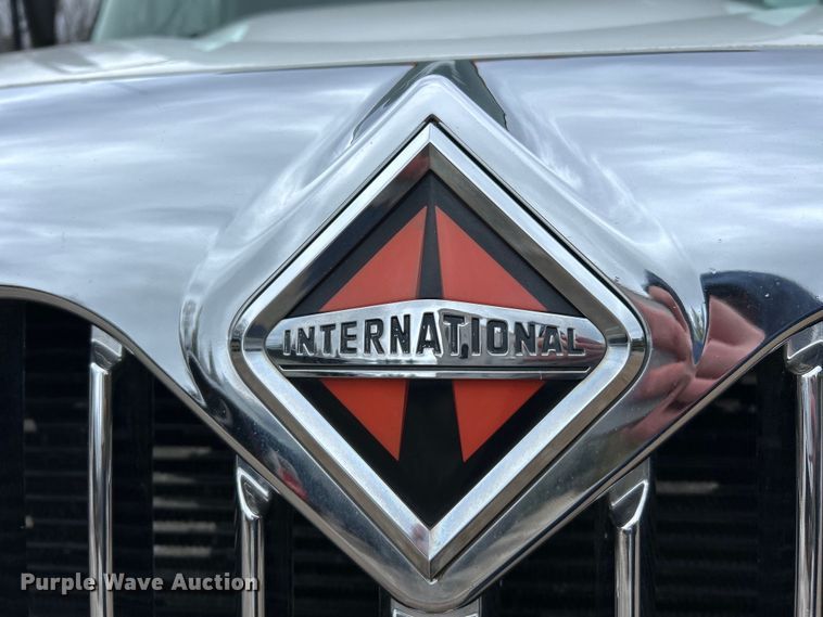 image for item EK4394 2010 International 4300 dump truck