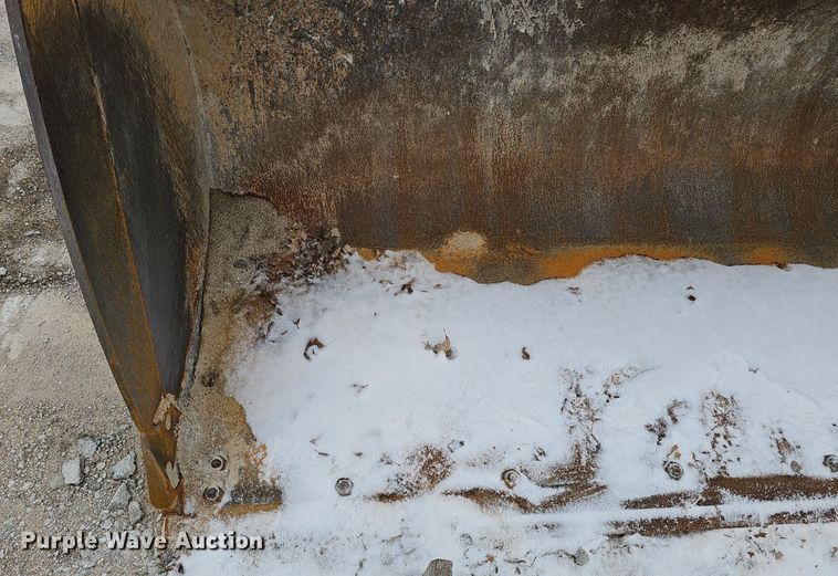 image for item IO9885 Caterpillar 100