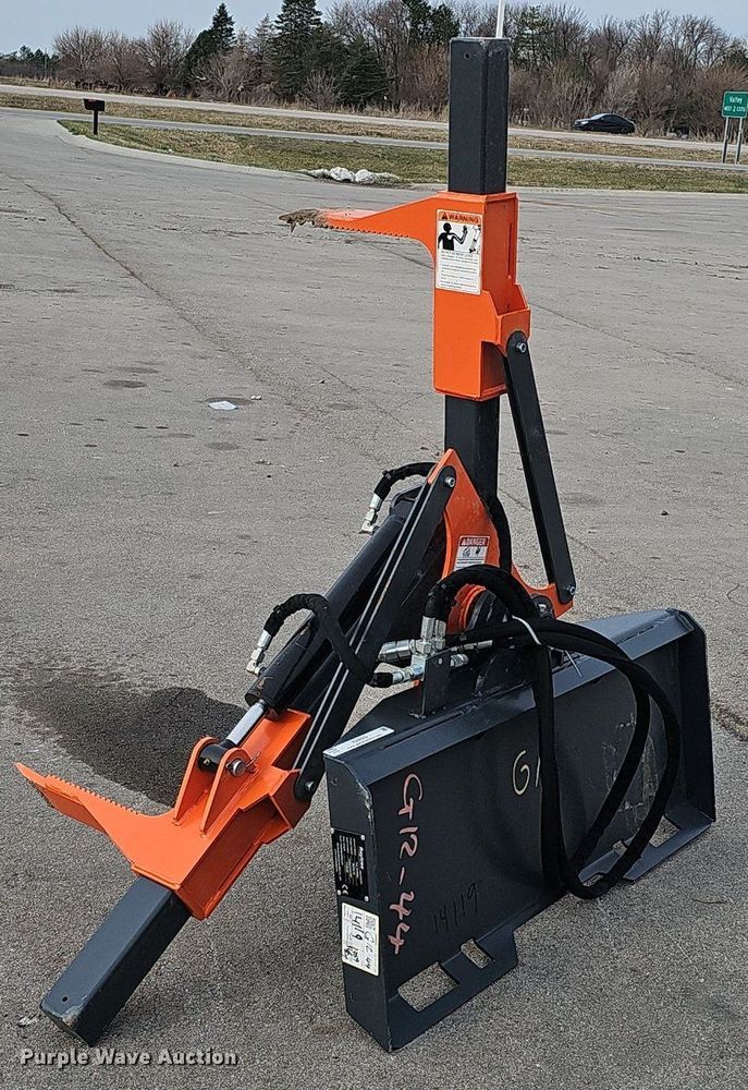 image for item IO9889 2023 Raytree RMTG70 tire grabber