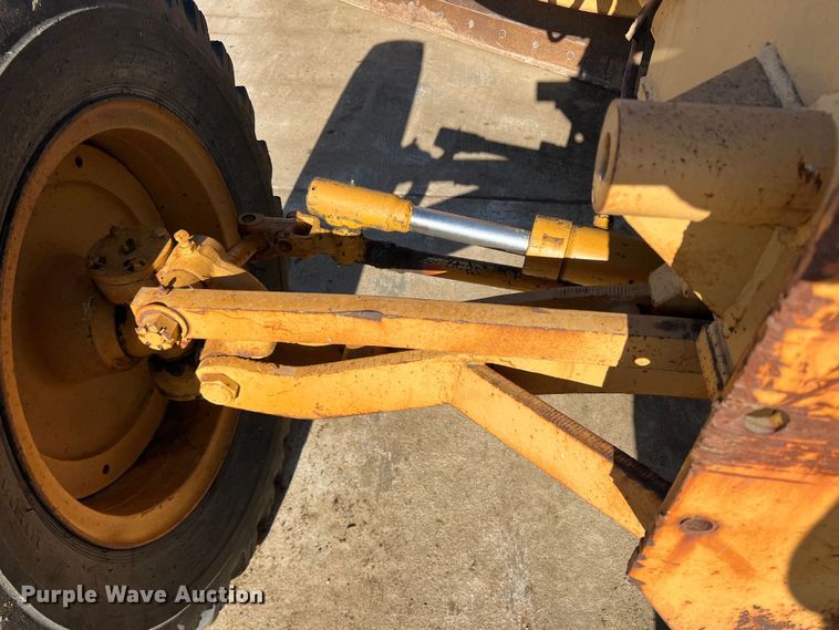 image for item JS9963 1977 Galion  503 L rigid frame motor grader