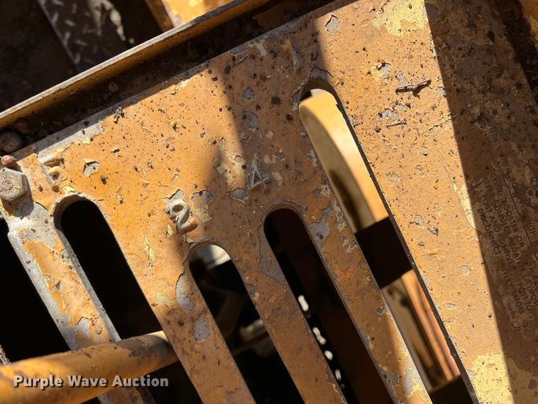 image for item JS9963 1977 Galion  503 L rigid frame motor grader