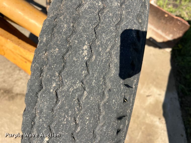 image for item JS9963 1977 Galion  503 L rigid frame motor grader