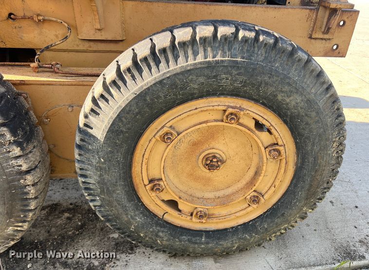 image for item JS9963 1977 Galion  503 L rigid frame motor grader