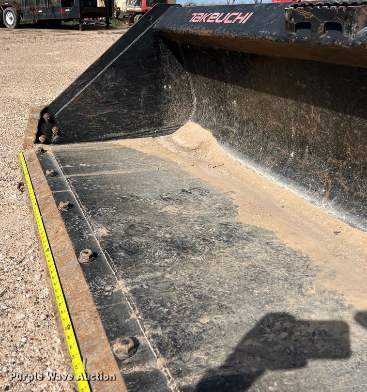 image for item KV9796 2019 Takeuchi TL12V2 tracked skid steer loader