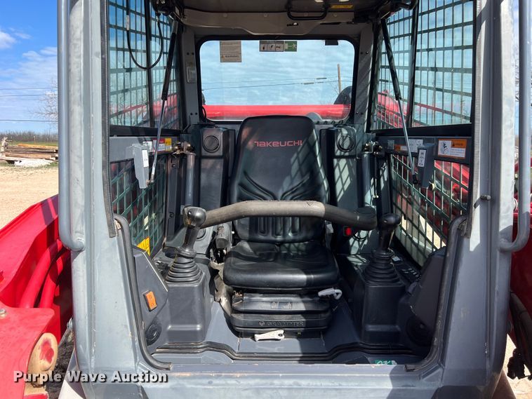 image for item KV9796 2019 Takeuchi TL12V2 tracked skid steer loader