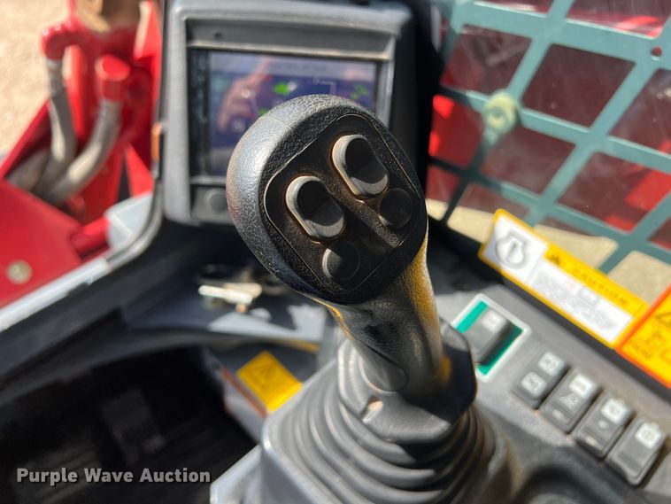 image for item KV9796 2019 Takeuchi TL12V2 tracked skid steer loader