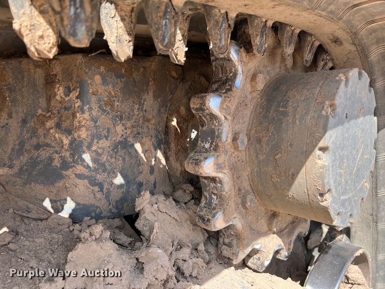 image for item KV9796 2019 Takeuchi TL12V2 tracked skid steer loader