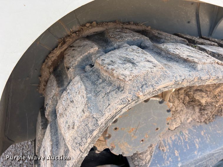 image for item KV9796 2019 Takeuchi TL12V2 tracked skid steer loader