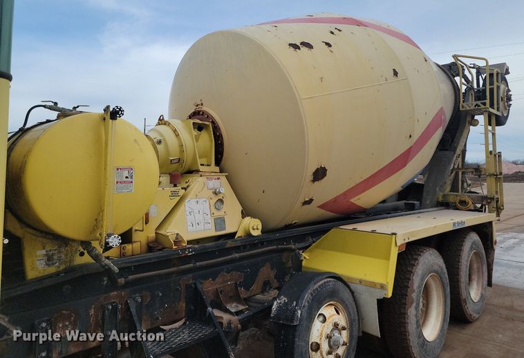 image for item LA9633 2003 Kenworth W900 ready mix truck