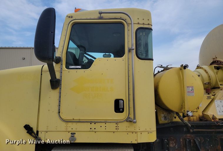 image for item LA9633 2003 Kenworth W900 ready mix truck